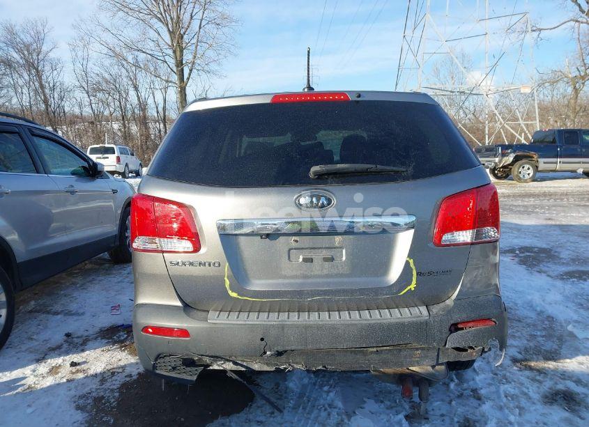 Photo 17 of 2013 Kia Sorento LX (VIN 5XYKT3A10DG413996)