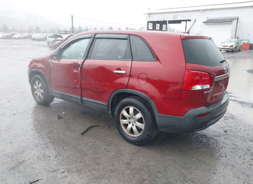 Photo 3 of 2011 Kia Sorento LX (VIN 5XYKT3A11BG039542)