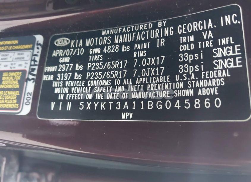 Photo 9 of 2011 Kia Sorento LX (VIN 5XYKT3A11BG045860)
