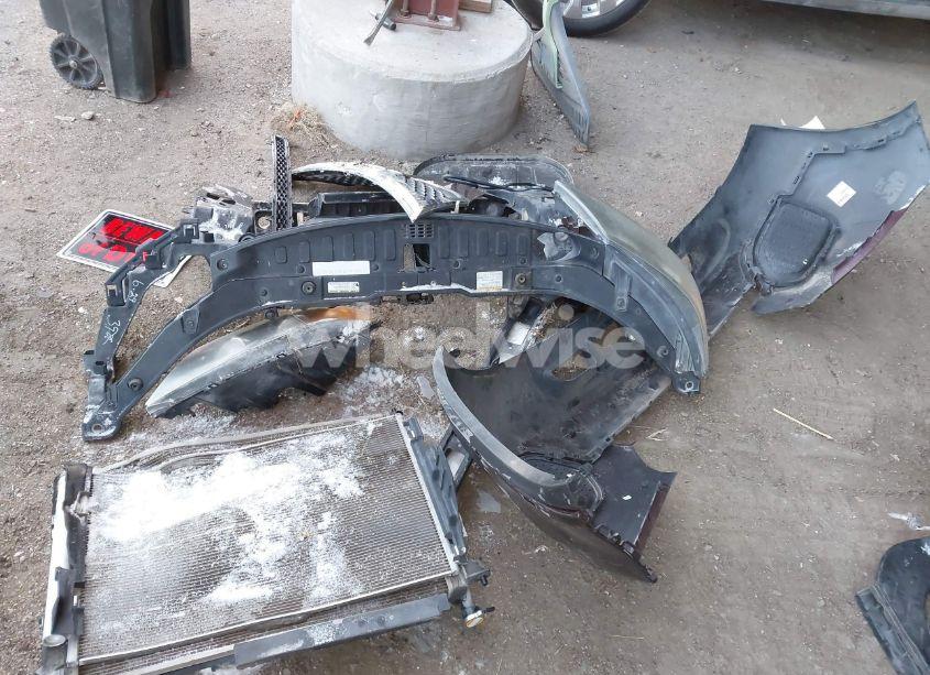 Photo 12 of 2011 Kia Sorento LX (VIN 5XYKT3A11BG079166)