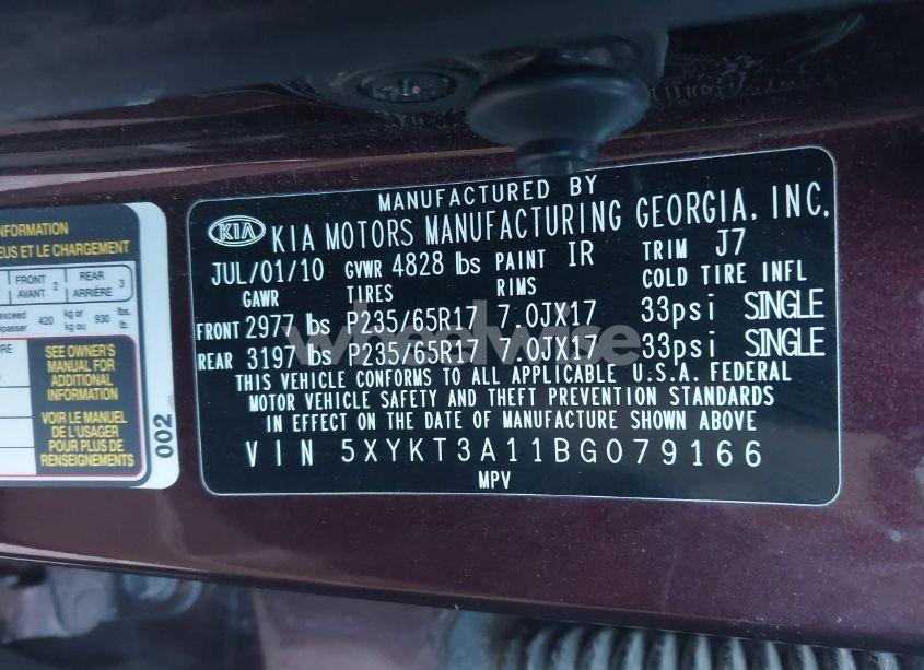 Photo 9 of 2011 Kia Sorento LX (VIN 5XYKT3A11BG079166)