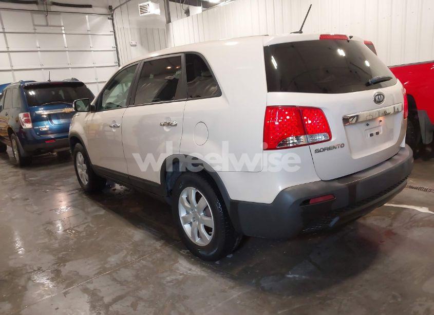 Photo 3 of 2011 Kia Sorento LX (VIN 5XYKT3A11BG099594)