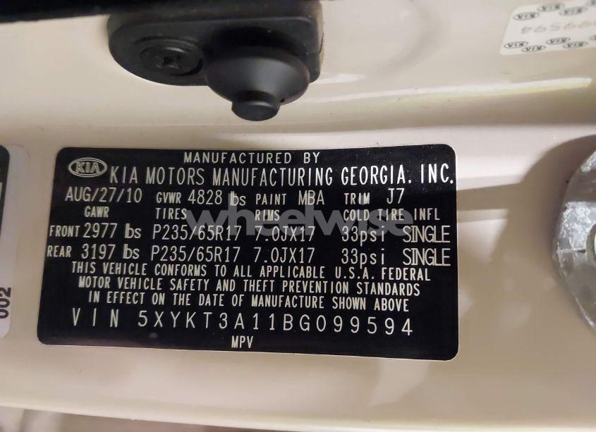 Photo 9 of 2011 Kia Sorento LX (VIN 5XYKT3A11BG099594)