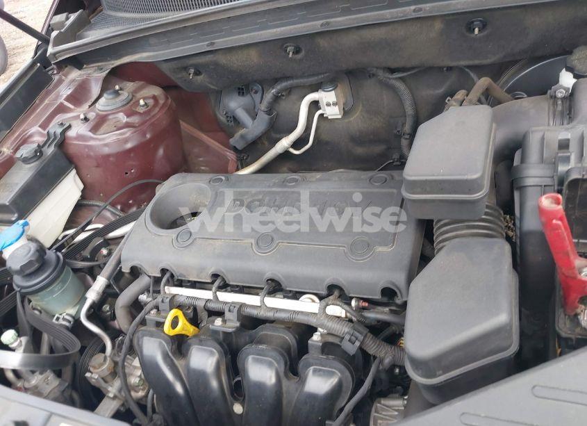 Photo 10 of 2011 Kia Sorento LX (VIN 5XYKT3A11BG139866)