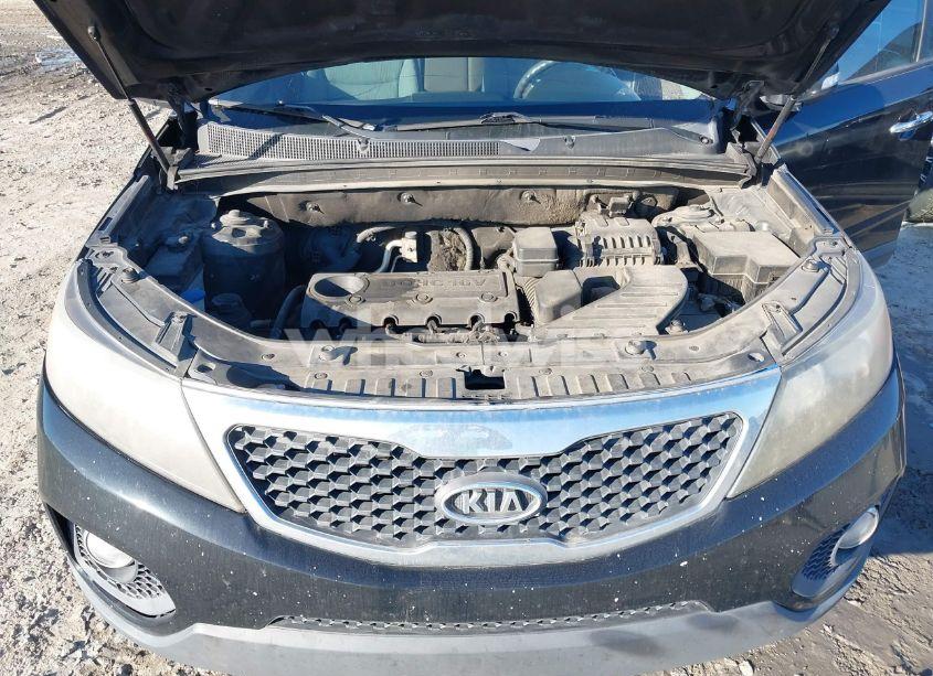 Photo 10 of 2011 Kia Sorento LX (VIN 5XYKT3A11BG144596)