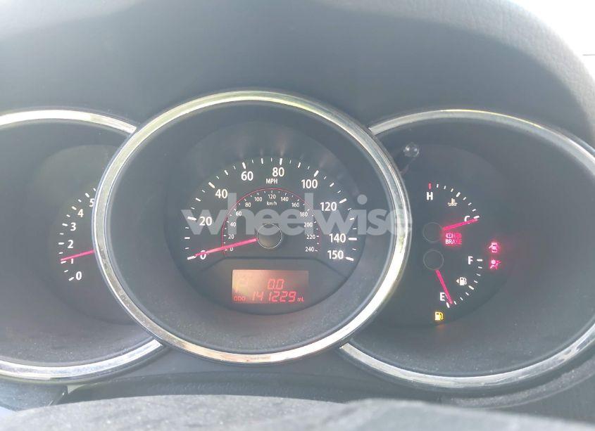 Photo 7 of 2011 Kia Sorento LX (VIN 5XYKT3A11BG169627)