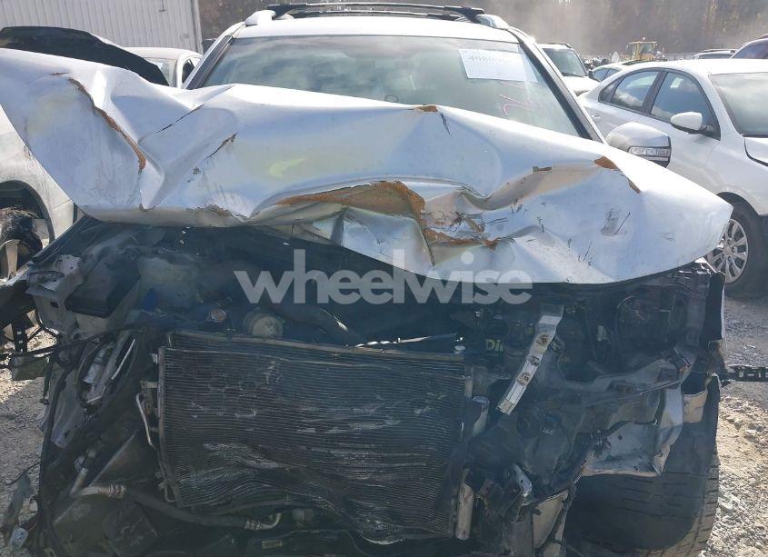 Photo 6 of 2011 Kia Sorento LX (VIN 5XYKT3A11BG176173)