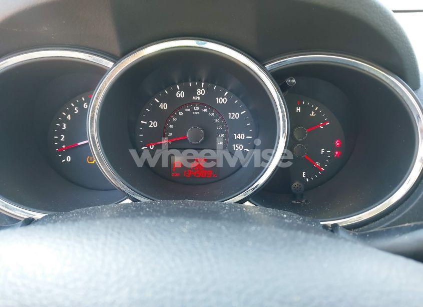 Photo 7 of 2011 Kia Sorento LX (VIN 5XYKT3A11BG185097)