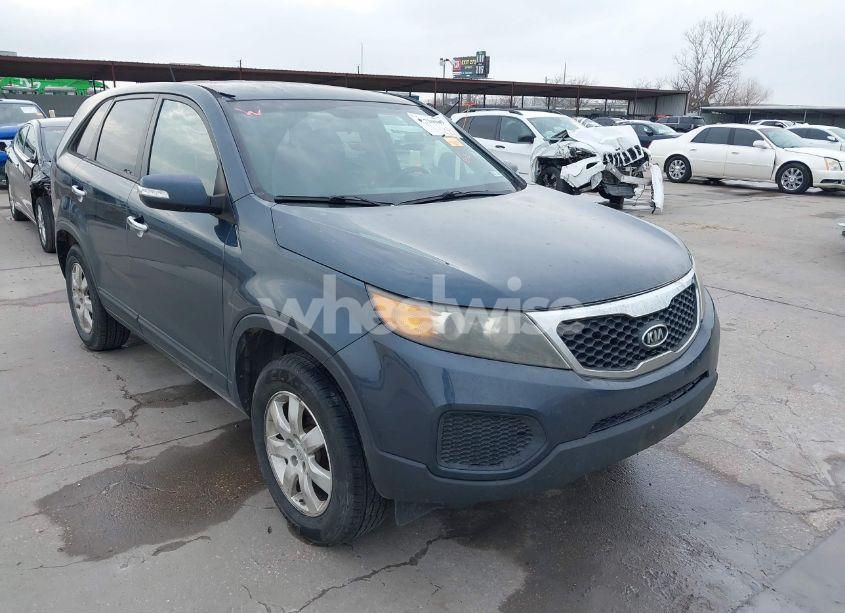 2012 Kia Sorento LX (VIN 5XYKT3A11CG191936) main photo