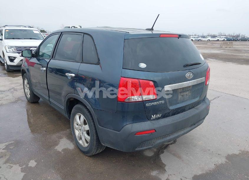 Photo 3 of 2012 Kia Sorento LX (VIN 5XYKT3A11CG191936)