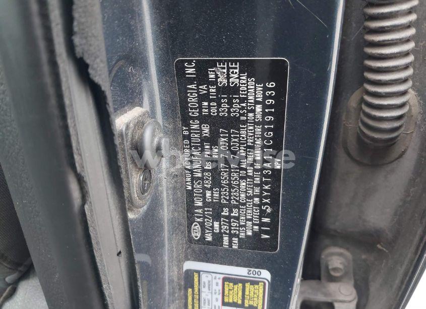 Photo 9 of 2012 Kia Sorento LX (VIN 5XYKT3A11CG191936)