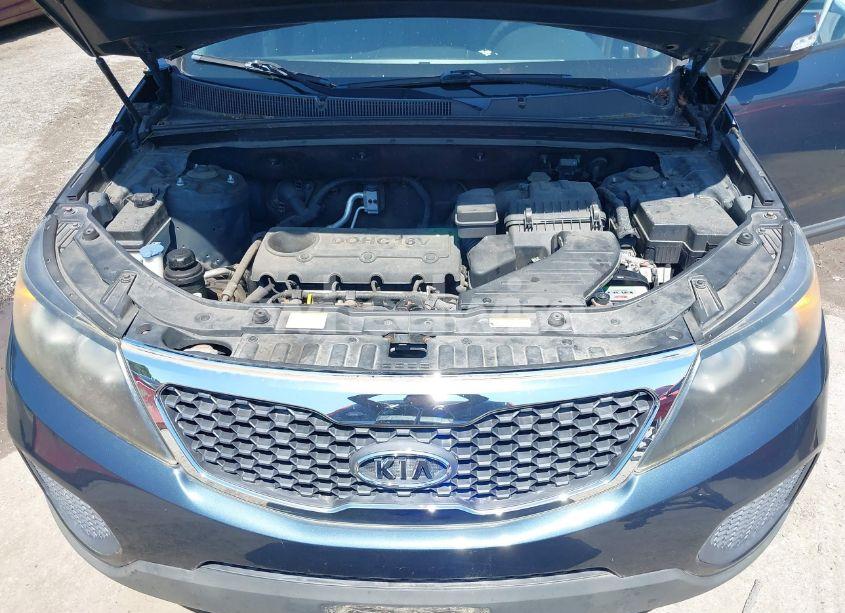 Photo 10 of 2012 Kia Sorento LX (VIN 5XYKT3A11CG197199)