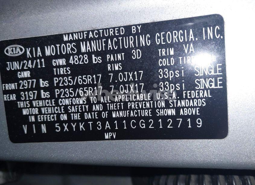 Photo 9 of 2012 Kia Sorento LX (VIN 5XYKT3A11CG212719)