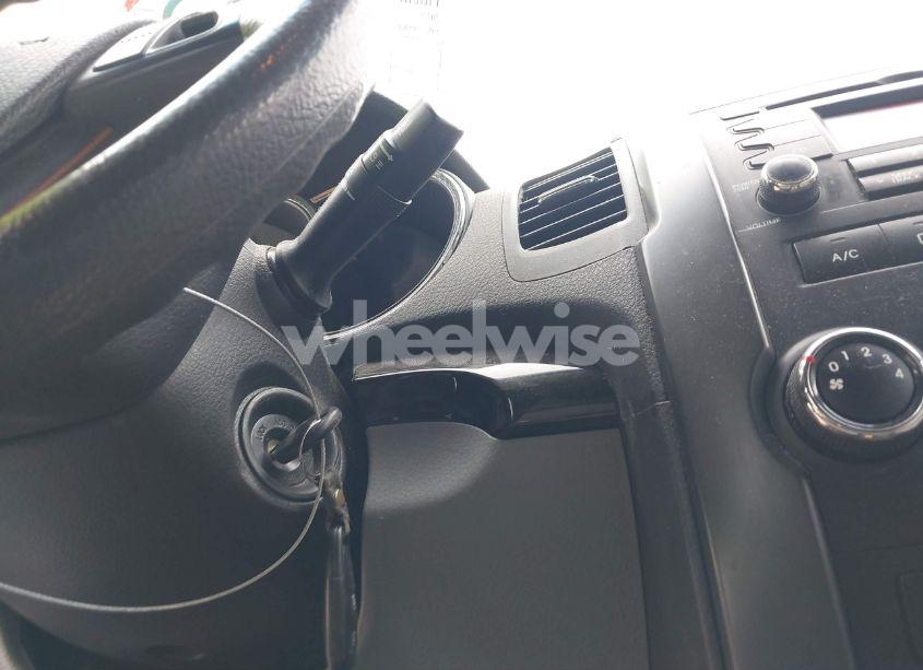 Photo 11 of 2012 Kia Sorento LX (VIN 5XYKT3A11CG301027)