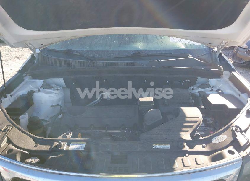 Photo 10 of 2011 Kia Sorento (VIN 5XYKT3A12BG012740)
