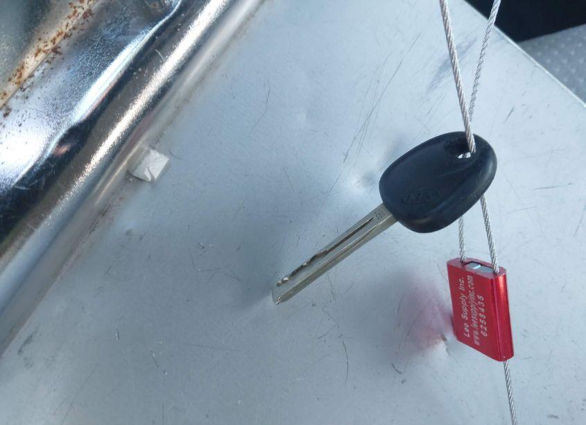 Photo 11 of 2011 Kia Sorento LX (VIN 5XYKT3A12BG013838)