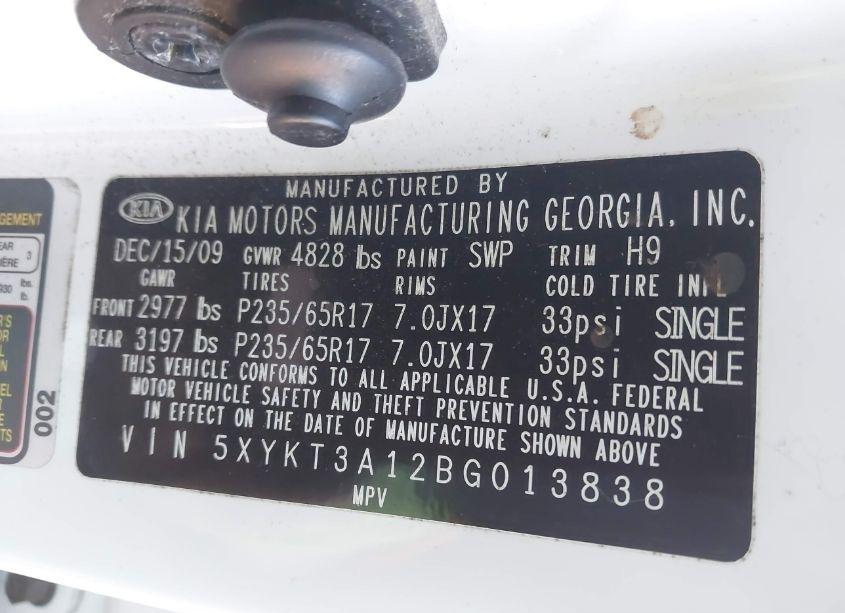 Photo 9 of 2011 Kia Sorento LX (VIN 5XYKT3A12BG013838)