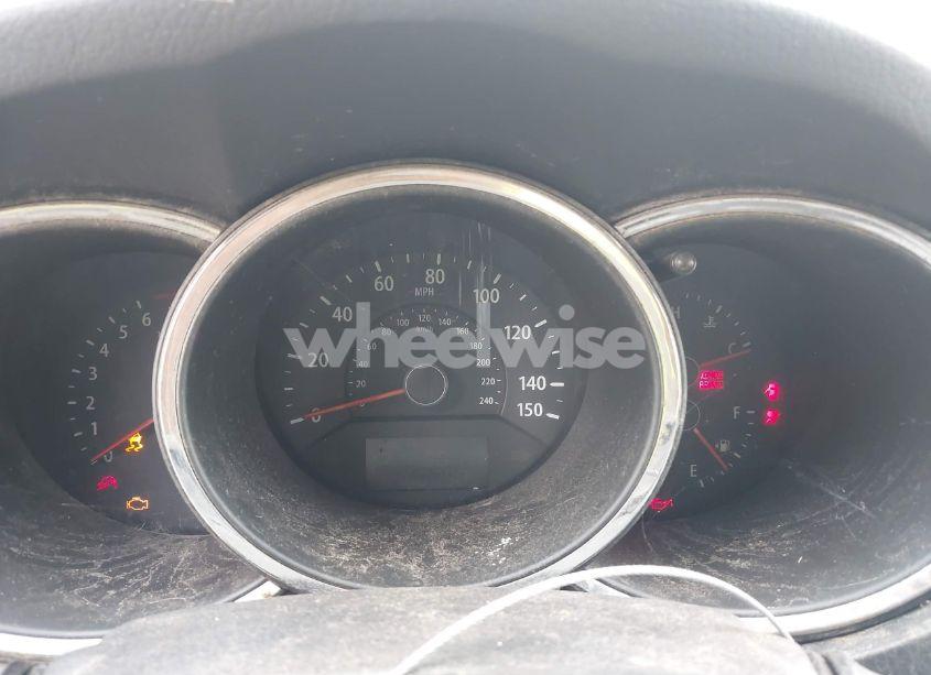 Photo 7 of 2011 Kia Sorento LX (VIN 5XYKT3A12BG053370)