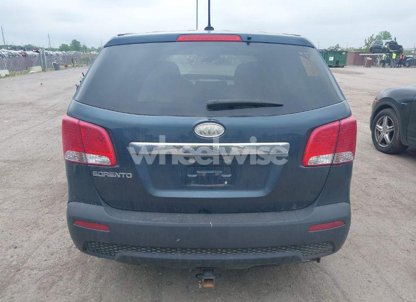 Photo 16 of 2011 Kia Sorento LX (VIN 5XYKT3A12BG165280)