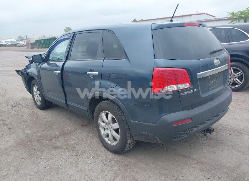 Photo 3 of 2011 Kia Sorento LX (VIN 5XYKT3A12BG165280)