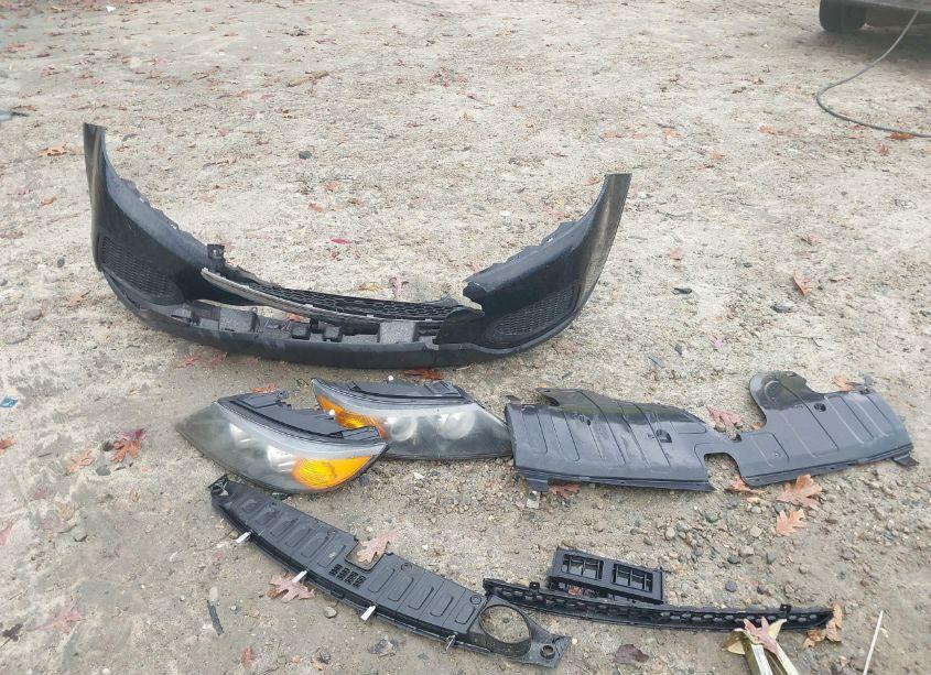 Photo 12 of 2012 Kia Sorento LX (VIN 5XYKT3A12CG203253)