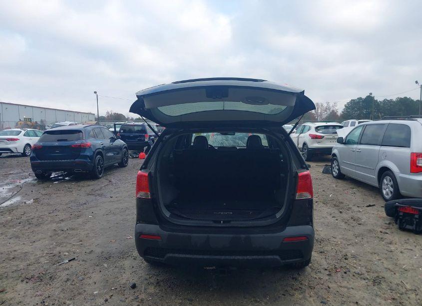 Photo 18 of 2012 Kia Sorento LX (VIN 5XYKT3A12CG203253)