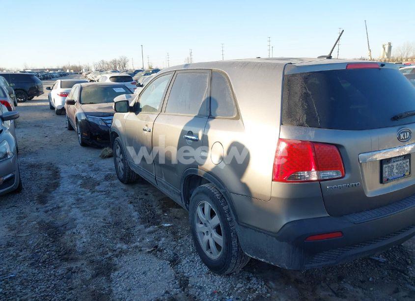 Photo 15 of 2013 Kia Sorento LX (VIN 5XYKT3A12DG346267)