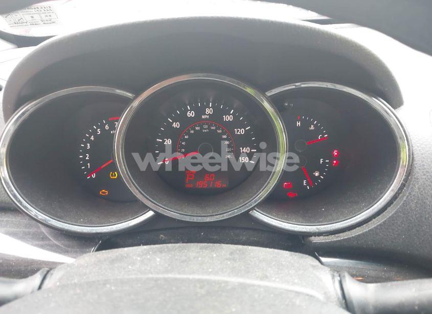 Photo 7 of 2011 Kia Sorento LX (VIN 5XYKT3A13BG082313)