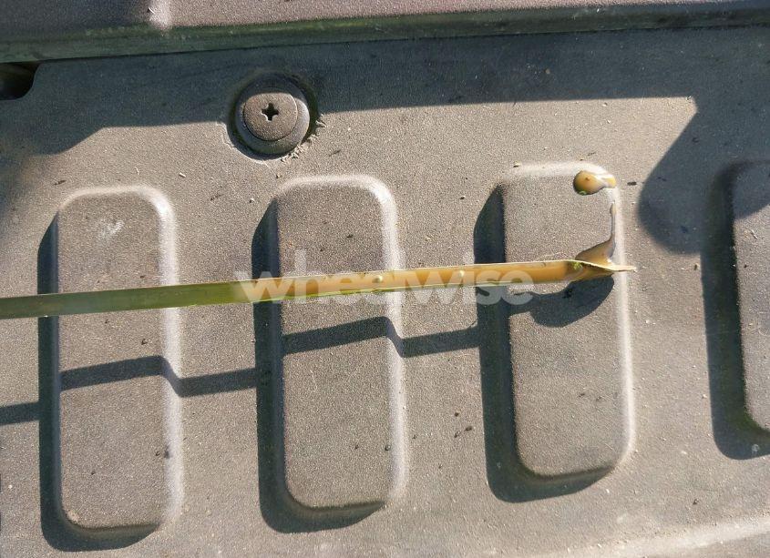 Photo 12 of 2011 Kia Sorento LX (VIN 5XYKT3A13BG083770)