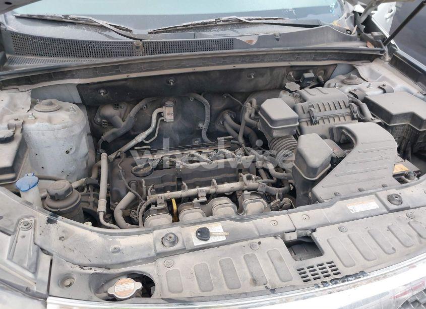 Photo 10 of 2011 Kia Sorento LX (VIN 5XYKT3A13BG129131)