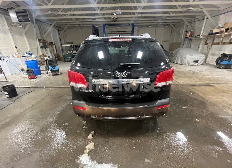 Photo 13 of 2011 Kia Sorento LX (VIN 5XYKT3A13BG146351)