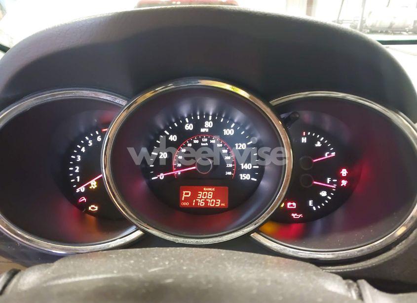 Photo 7 of 2011 Kia Sorento LX (VIN 5XYKT3A13BG169001)