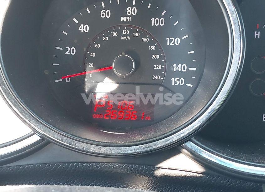 Photo 7 of 2013 Kia Sorento LX (VIN 5XYKT3A13DG397809)