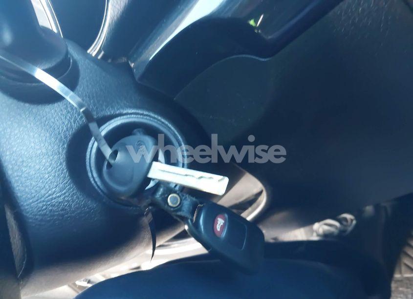 Photo 11 of 2013 Kia Sorento LX (VIN 5XYKT3A13DG407271)