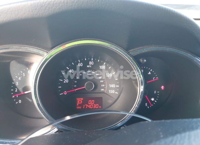 Photo 7 of 2013 Kia Sorento LX (VIN 5XYKT3A13DG407271)