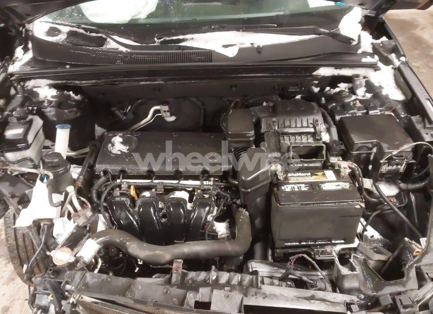 Photo 10 of 2011 Kia Sorento LX (VIN 5XYKT3A14BG007166)