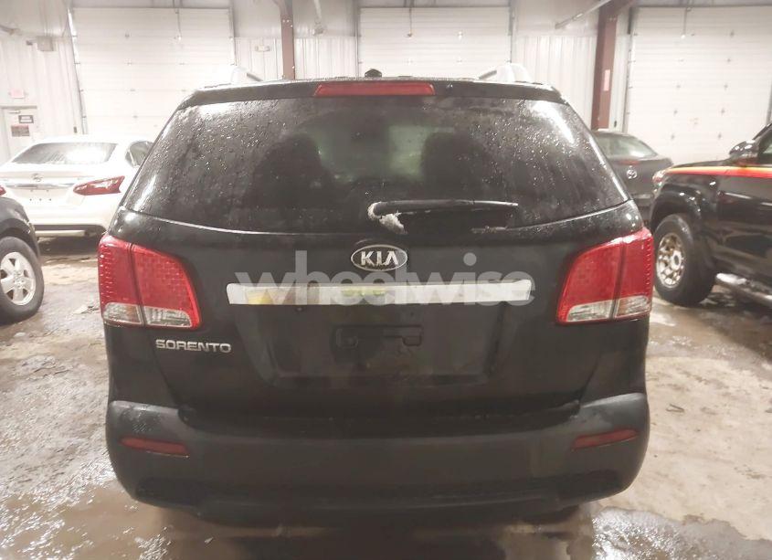 Photo 16 of 2011 Kia Sorento LX (VIN 5XYKT3A14BG007166)