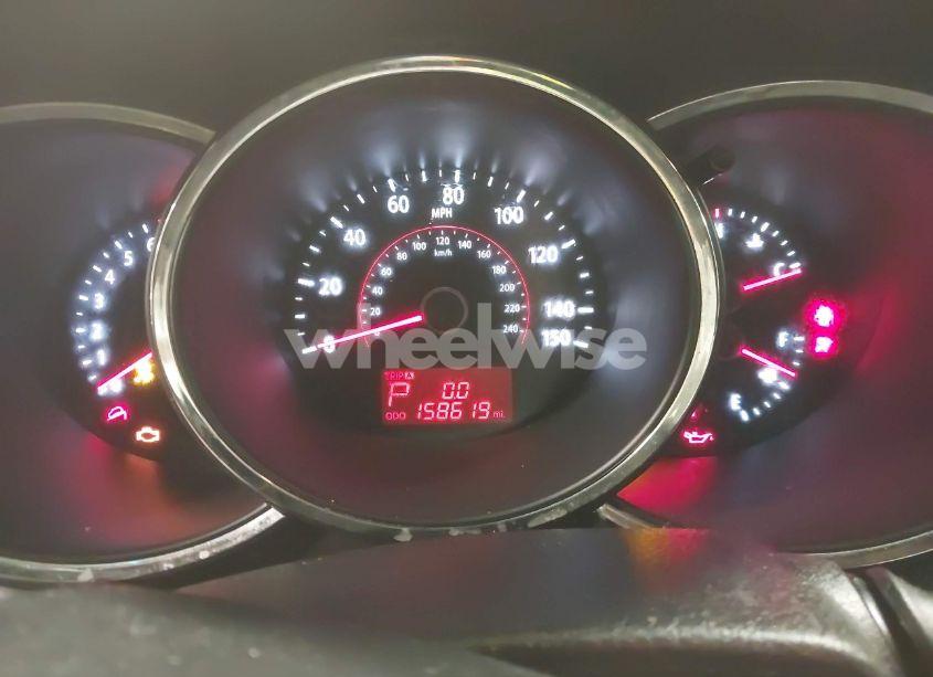 Photo 7 of 2011 Kia Sorento LX (VIN 5XYKT3A14BG007166)