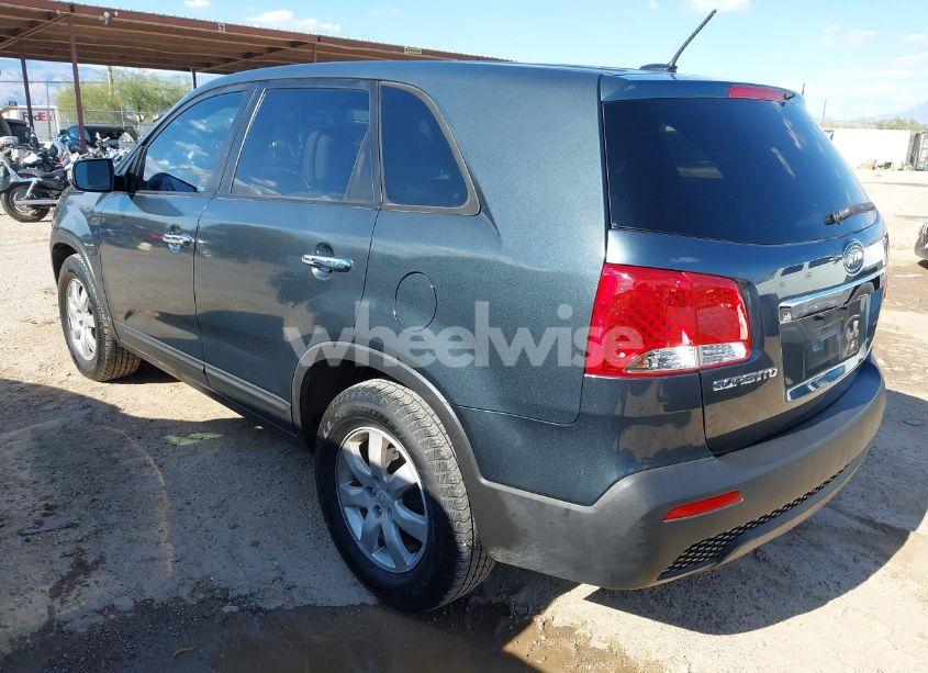 Photo 3 of 2011 Kia Sorento LX (VIN 5XYKT3A14BG035954)