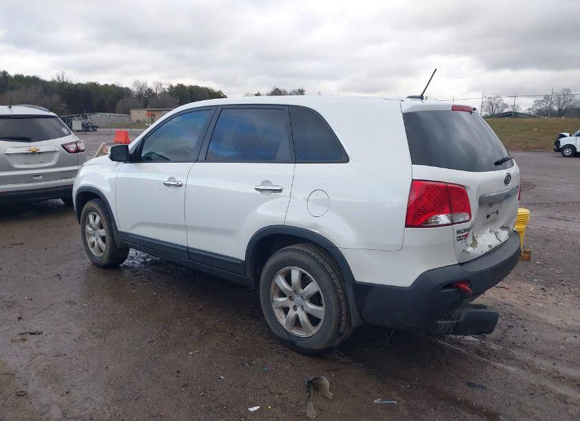 Photo 3 of 2011 Kia Sorento LX (VIN 5XYKT3A14BG051197)