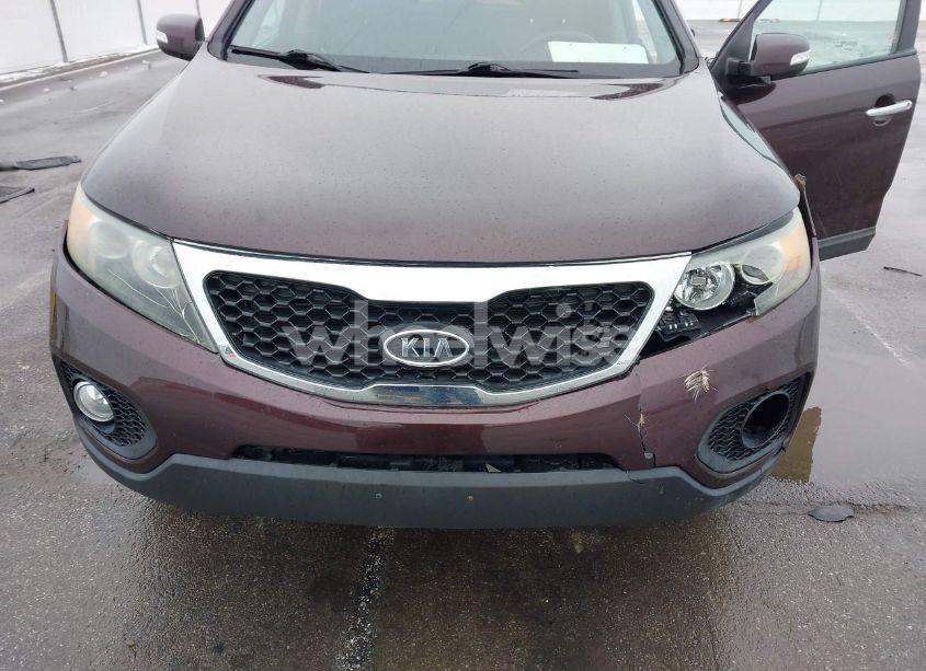 Photo 6 of 2011 Kia Sorento LX (VIN 5XYKT3A14BG081459)
