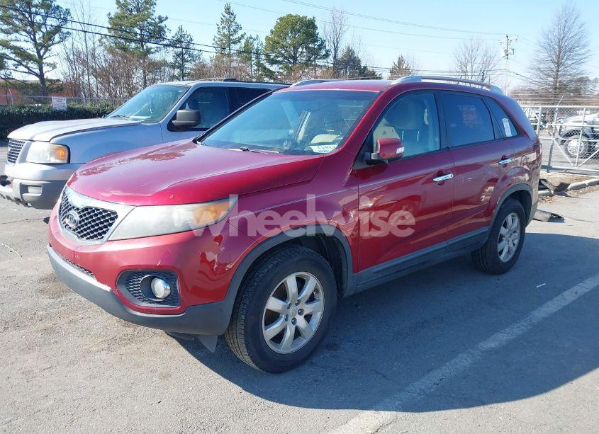 Photo 2 of 2011 Kia Sorento LX (VIN 5XYKT3A14BG083244)