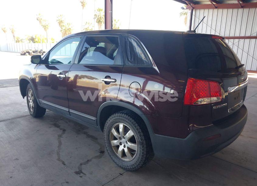 Photo 3 of 2011 Kia Sorento LX (VIN 5XYKT3A14BG103671)