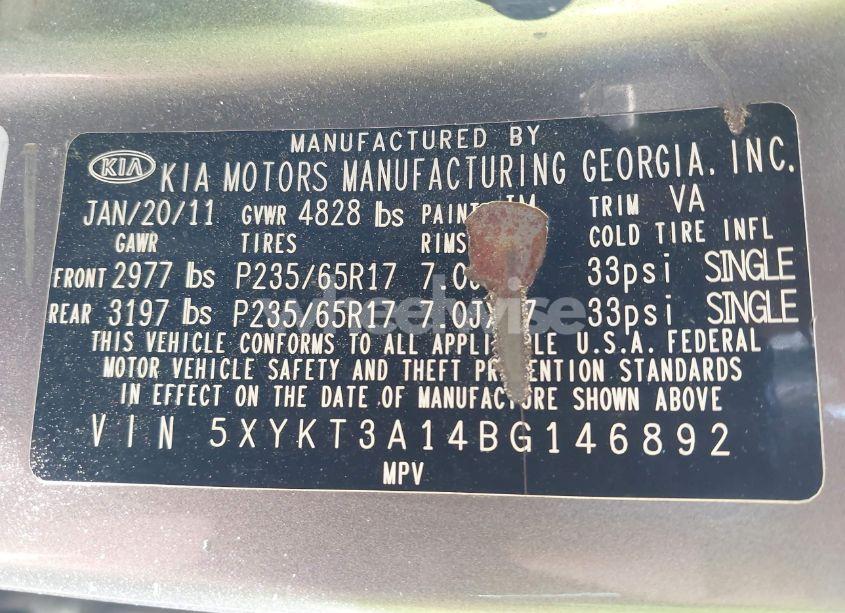 Photo 9 of 2011 Kia Sorento LX (VIN 5XYKT3A14BG146892)