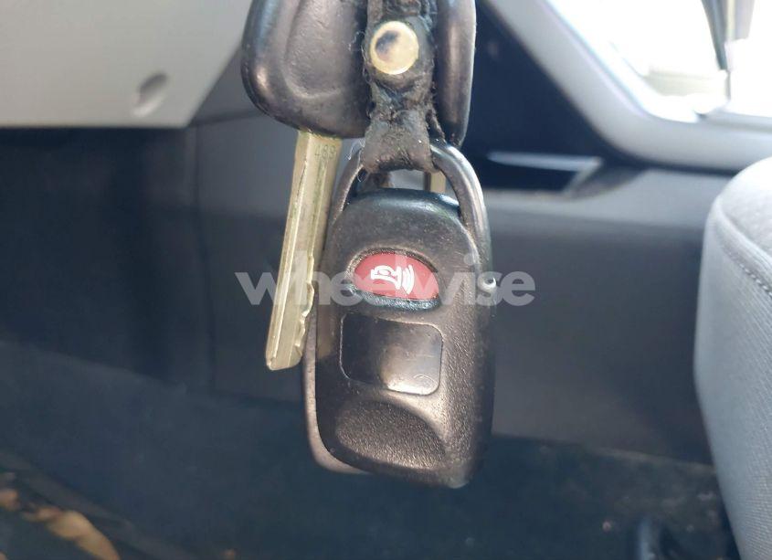 Photo 11 of 2012 Kia Sorento LX (VIN 5XYKT3A14CG191686)