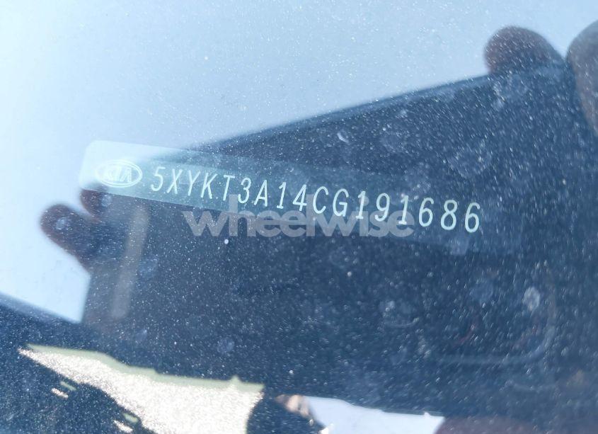 Photo 9 of 2012 Kia Sorento LX (VIN 5XYKT3A14CG191686)