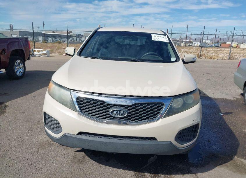 Photo 12 of 2012 Kia Sorento LX (VIN 5XYKT3A14CG215436)