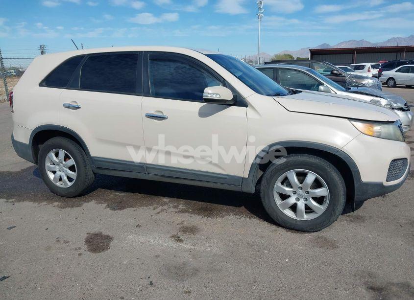 Photo 13 of 2012 Kia Sorento LX (VIN 5XYKT3A14CG215436)