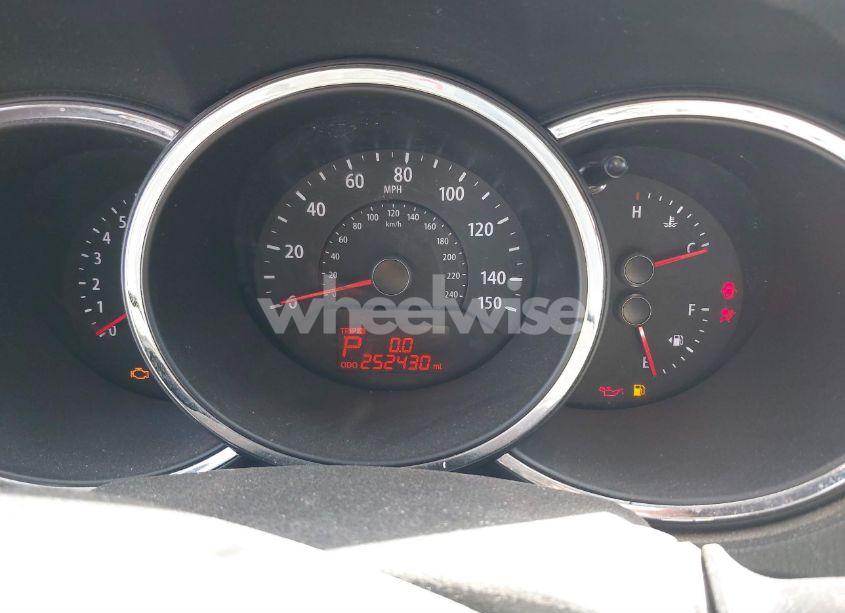 Photo 7 of 2012 Kia Sorento LX (VIN 5XYKT3A14CG215436)