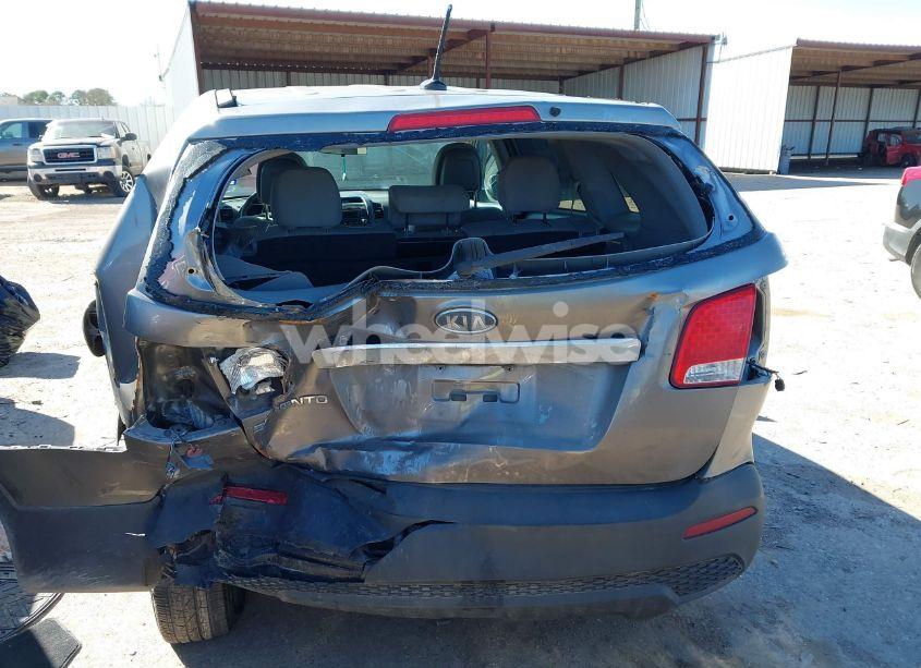 Photo 16 of 2012 Kia Sorento LX (VIN 5XYKT3A14CG231104)